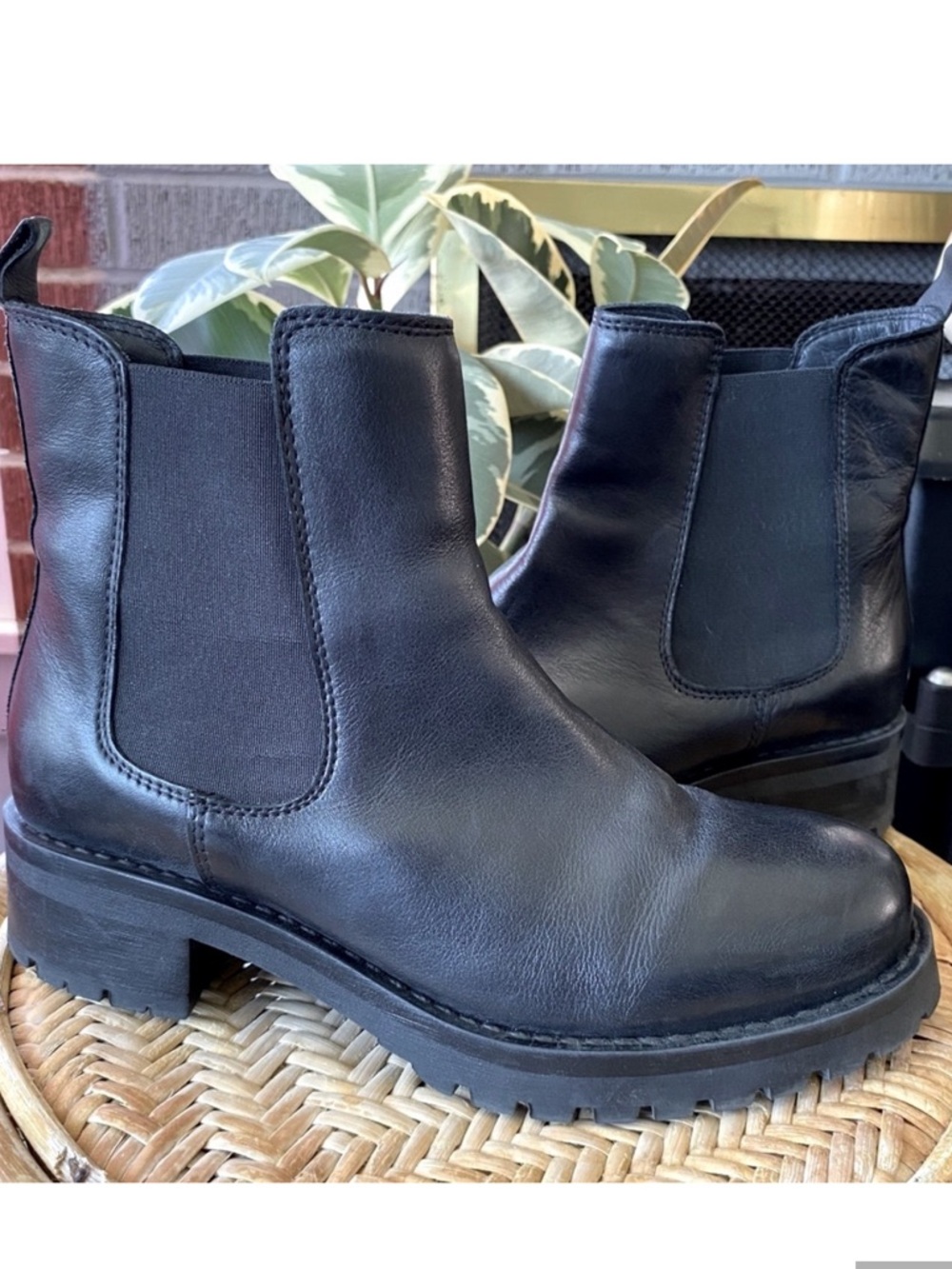 Miz Mooz Black Chelsea Lug-Sole Pompeo Ankle Boots